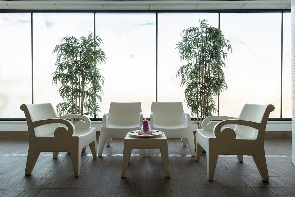 Hotel & Spa Real Ciudad De Zaragoza Bagian luar foto